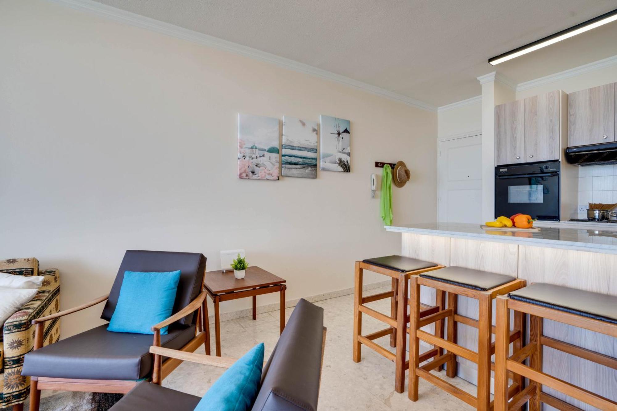 Makenzy Sandy Beachfront Paradise Lárnaka Eksteriør bilde